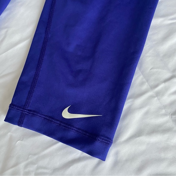 Nike pro capris - Picture 3 of 6